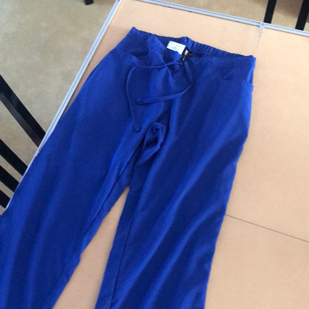 Scrub pants